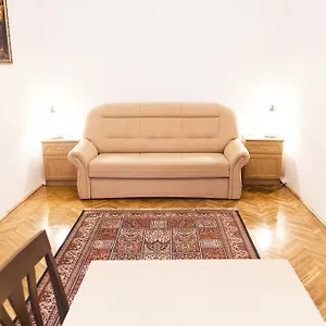 Authentic Апартаменты